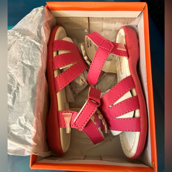 Jelly Beans Fuschia Real Style Sandal with Flower Embellishment Toddler Size 8 - Picture 3 of 5